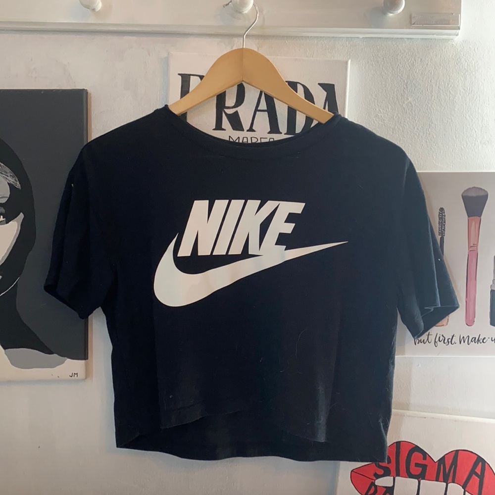 Nike Fitness Cropped Tee